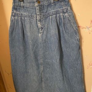 Cute vintage Lee Jean skirt